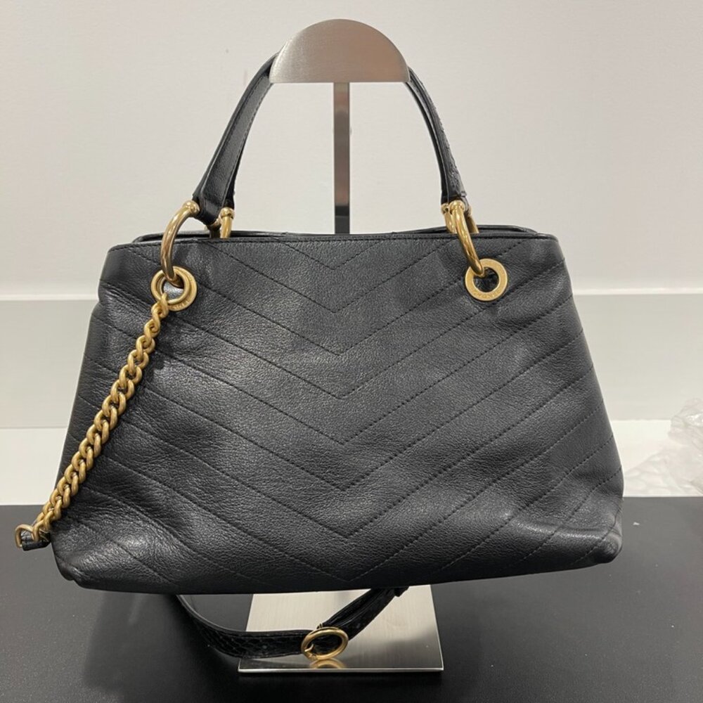 Chanel Chevron Calfskin Python Chic Small Shopping Tote 2-Way Bag (JB1075) - Picture 2 of 16